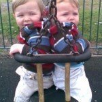 20 Life hacks for parents of twins